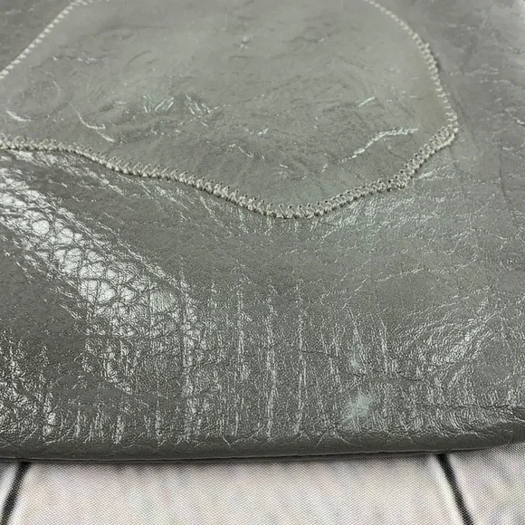 VINTAGE 70’s CARLOS FALCHI Gray Leather Crossbody Bag - Picture 17 of 17